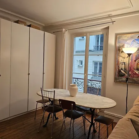 Buttes Chaumont Apartement Paris Exterior photo